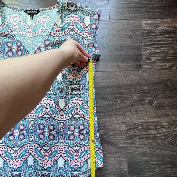 Express Patterned Cap Sleeve Portofino Shirt, Size S Small, Blue, Pink, White - Picture 4 of 6